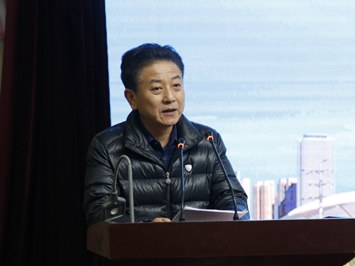 南通市人才服務中心主任張泉發(fā)言.JPG