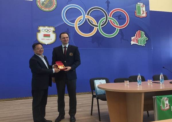 李華副校長2.jpg
